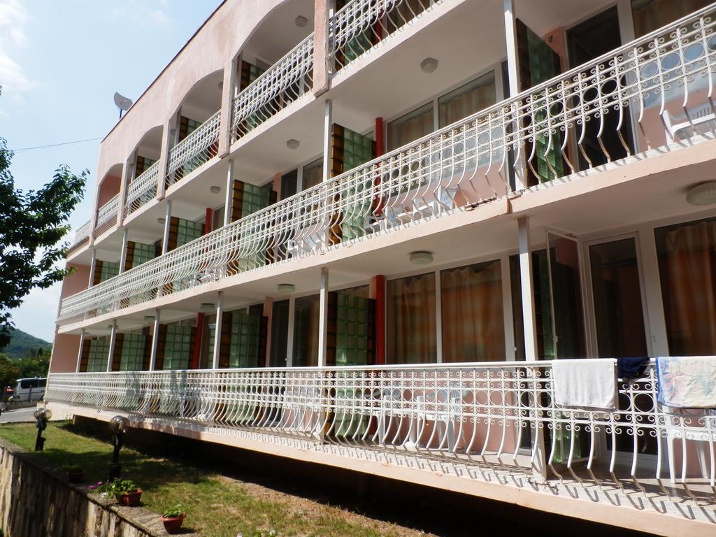 Olimpia Supersnab Hotel Balcsik Kültér fotó